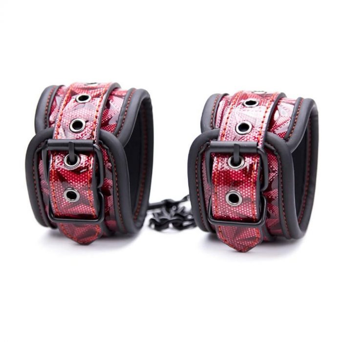 Bdsm set Diamond lines red 3