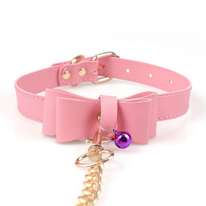 Choker ovratnica s povodcem z metuljckom in zvonckom roza_2 Ovratnica s povodcem Bowtie Bell