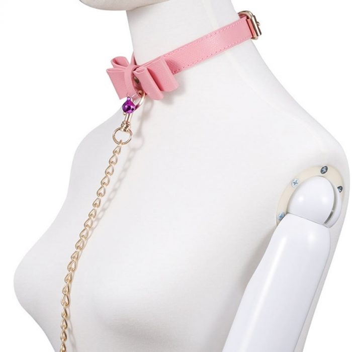 Choker ovratnica s povodcem z metuljckom in zvonckom roza_3 Ovratnica s povodcem Bowtie Bell