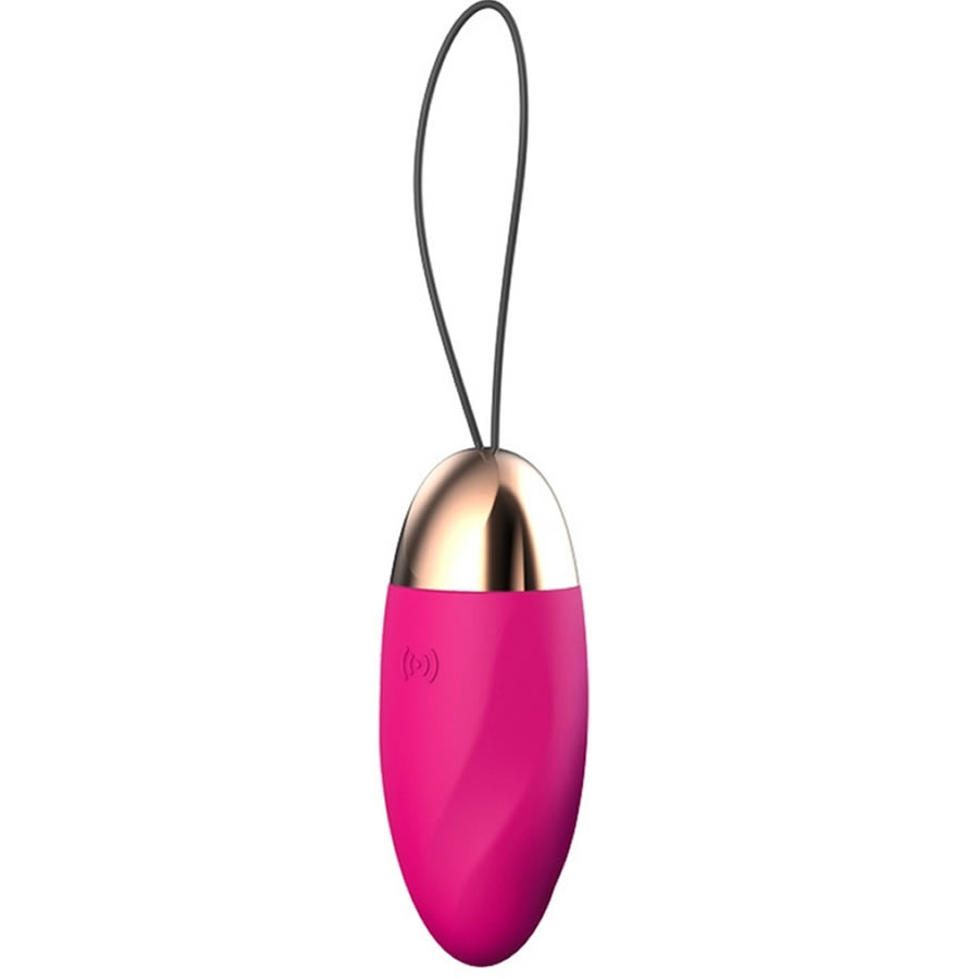 Spark of love usb vibracijski jajcek pink_1 Univerzalna seksualna igračka zanjo in zanj! Vibracijski jajček ima silikonsko površino in zlato obarvano kapico na podnjem delu. Po površini je svileno gladek. Vibracijski motorček tega jajčka vibrira in pulsira v 10 vibracijskih ritmih. Napajanje vibratorja je preko vgrajene akumulatorske baterije.
