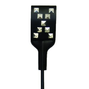 Bič s kovinskimi zakovicami XO Guilty pleasure