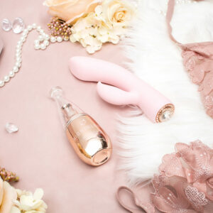 Objects of Pleasure gift set High on love