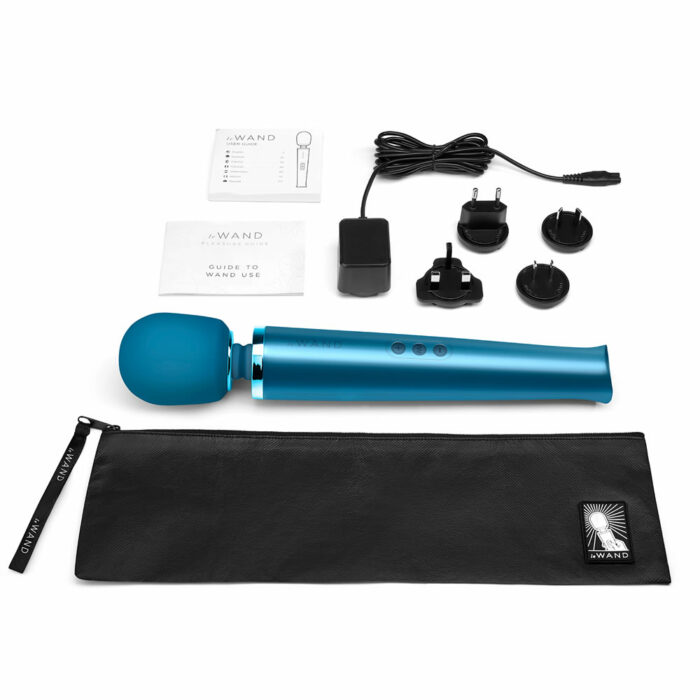 Le-Wand-blue-rechargeable-massager-masazna-rocka_3 Masažer Le Wand Blue rechargeable massager