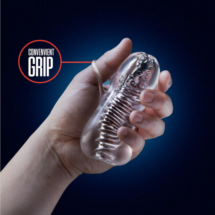 V roki Rize Squeezy clear masturbator na dlani