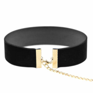 Black velvet choker