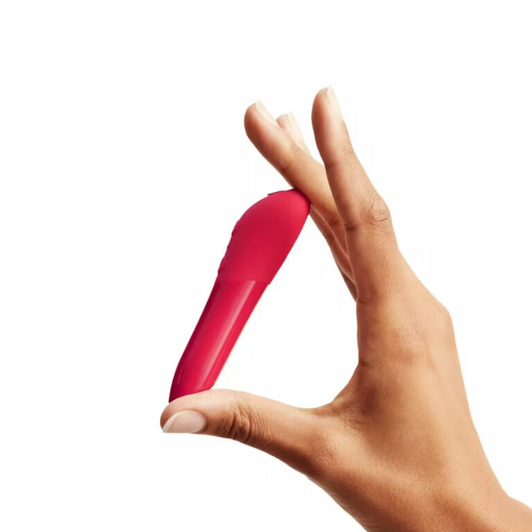 We-Vibe-Tango-X-minivibe-red_5 Tango X rdeč