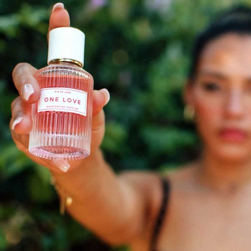 Feromonski parfum Attract him One Love