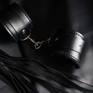 BDSM oprema: kaj kupiti in kako začeti