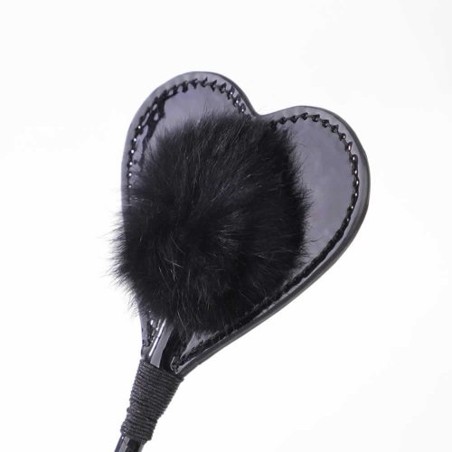 Lolita-LifeStyle-HRabbit-fur-Heart-paddle-bič-s-krznom-2 Bič s srčasto konico s krznom